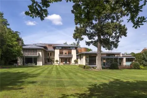 12 bedroom Detached for sale