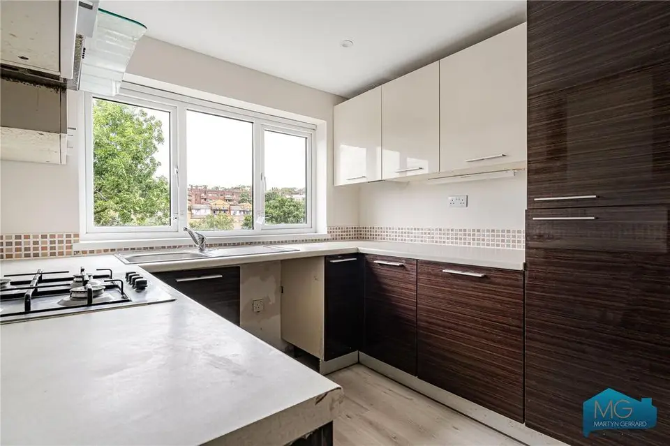 3 bedroom apartment for sale
