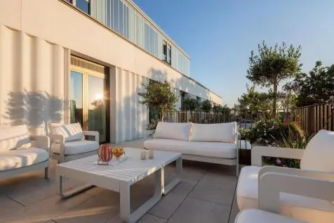 4 bedroom Apartment for sale