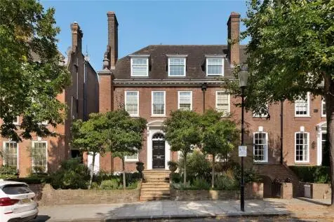 7 bedroom Terraced for sale