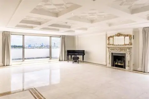 6 bedroom Apartment for sale