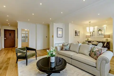 3 bedroom apartment to rent