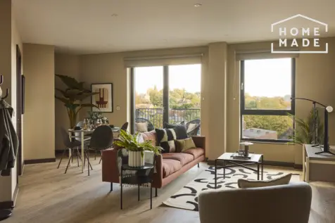 3 bedroom Flat to rent