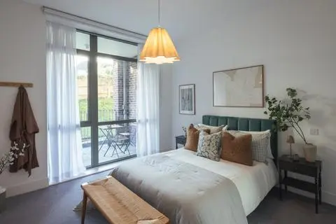 2 bedroom flat for sale