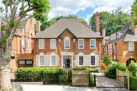 7 bedroom House for sale