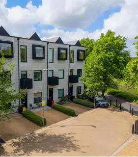 3 bedroom townhouse for sale