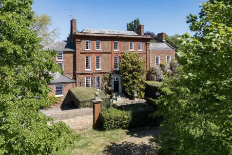 10 bedroom Detached for sale