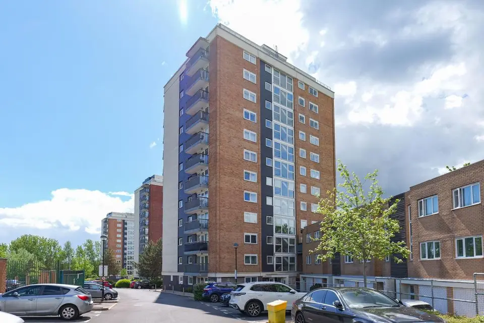 1 bedroom flat for sale