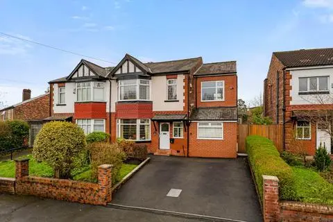 7 bedroom semi-detached house for sale