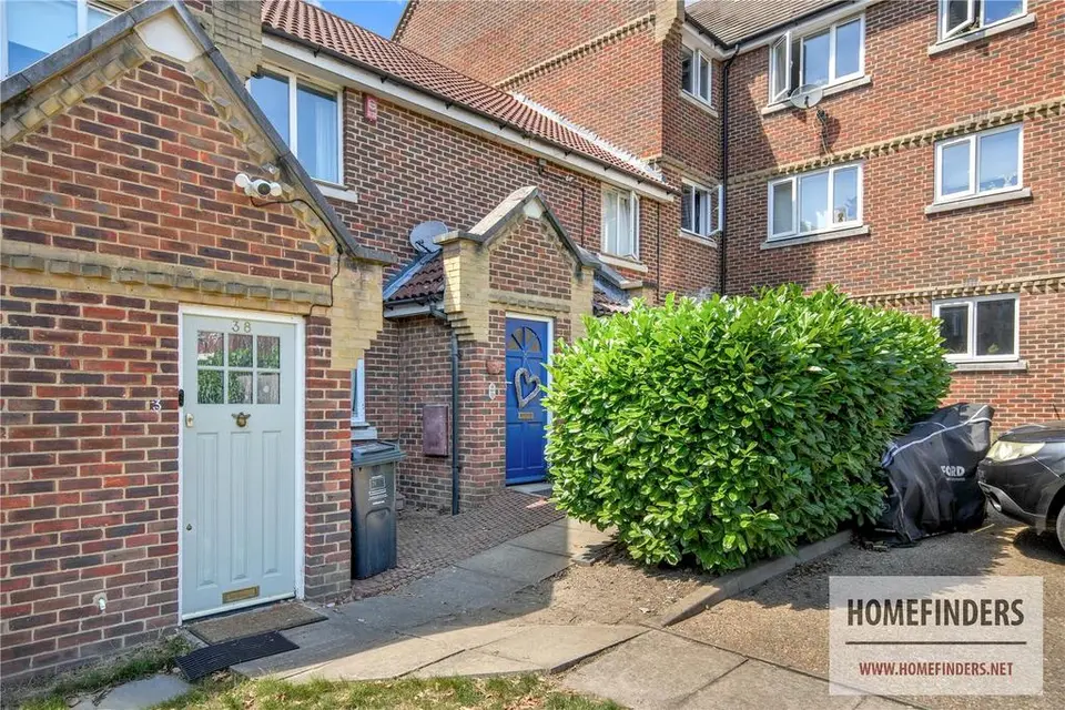 2 bedroom terraced house for sale